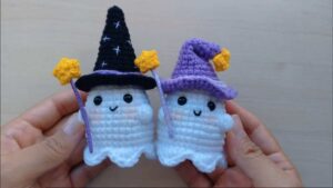 Video Tutorial to Crochet Wizard Ghosts Holding Wands (2 Styles)
        
            
            
            
                Featuring: Moo_ka